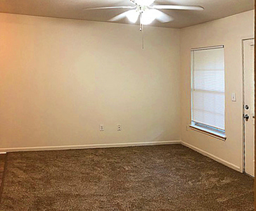 Spring_Tree-z-Living room-1200w